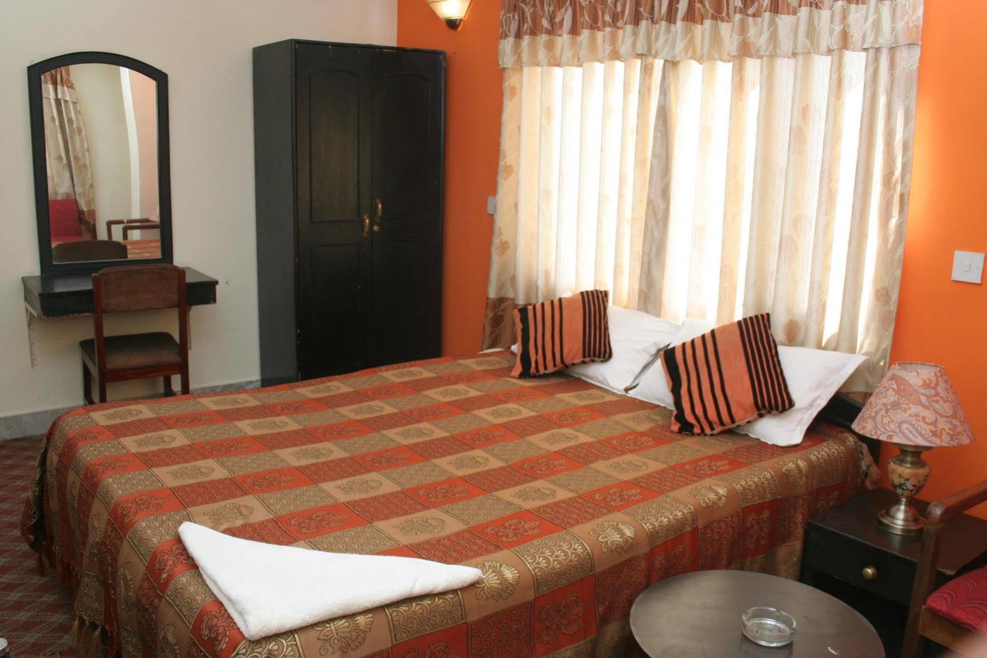 Annapurna Guest House กาฐมาณฑุ ภายนอก รูปภาพ
